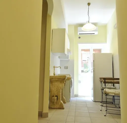 Tourist House Rom